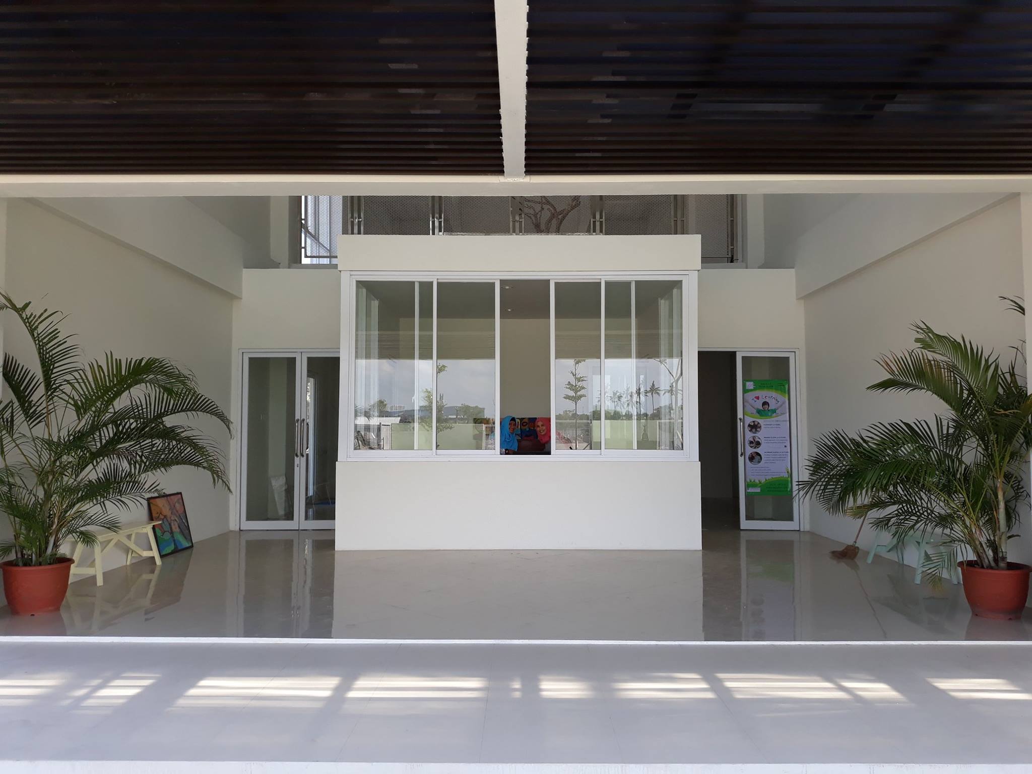 37021288_2109534442629400_6451902723909484544_n