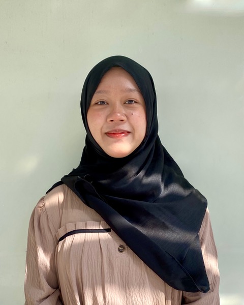 Ibu Dinda